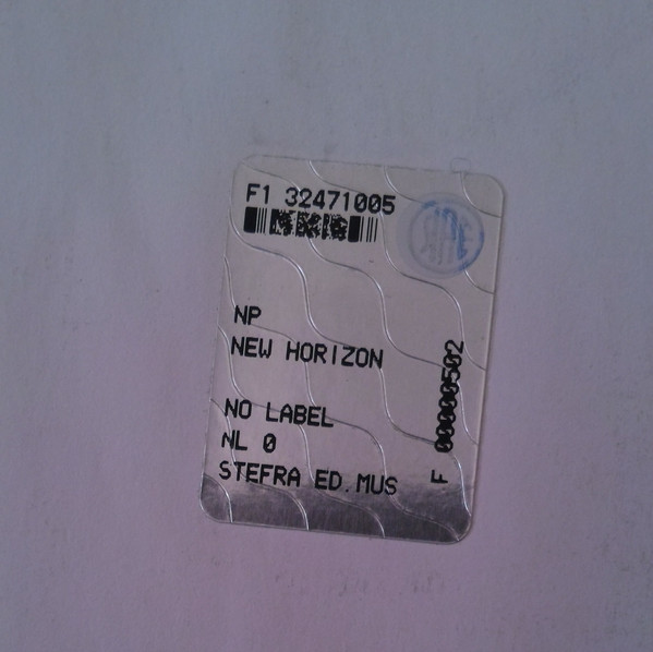 Mutiny Featuring D-Empress - New Horizons | No Label (NL 032) - 3