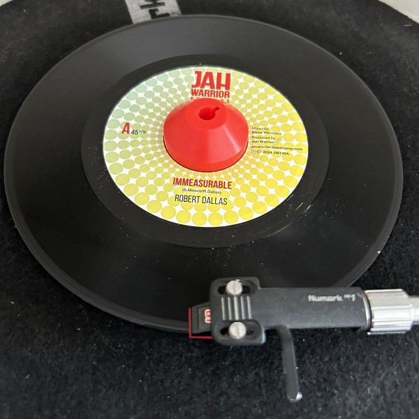 Robert Dallas , Jah Warrior - Unmeasurable | Jah Warrior Records (JW745) - main