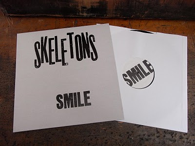 Skeletons - Smile | Impossible Ark Records (none) - 3