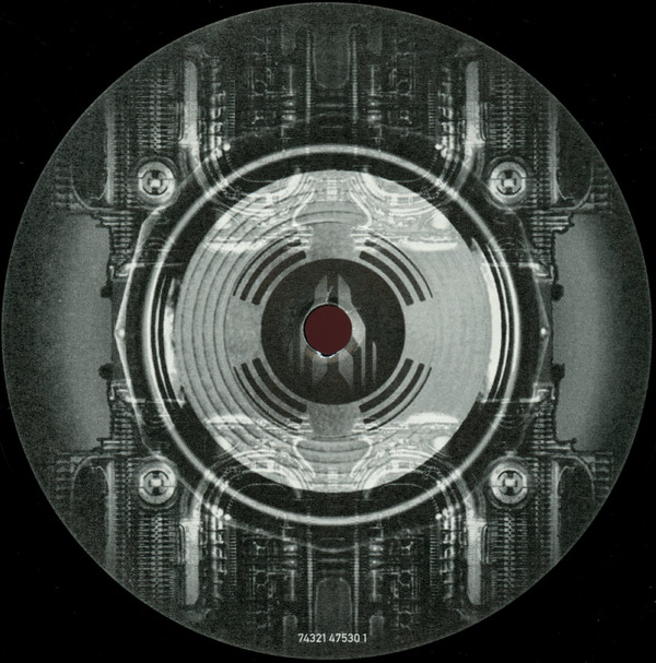 Members Of Mayday - Sonic Empire | Low Spirit Recordings (74321 47530 1) - 2