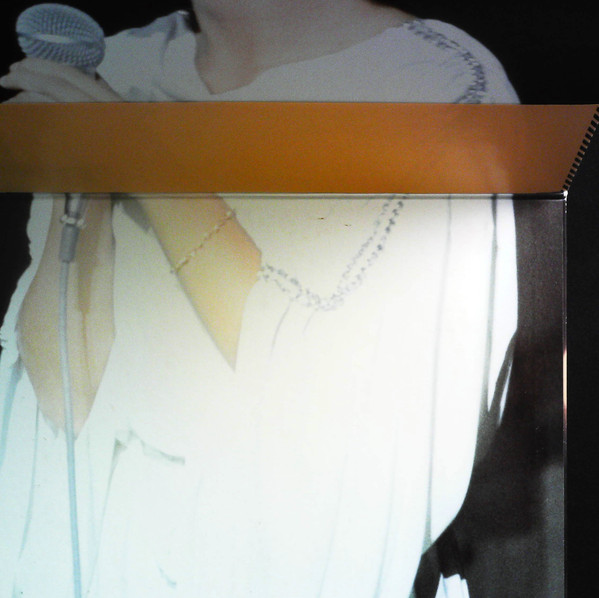 Momoe Yamaguchi - Momoe On Stage | CBS/Sony (38AH 116) - 2