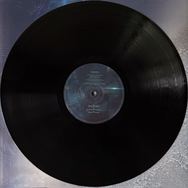 Nesa Azadikhah – Momentary Pleasure vinyl cover